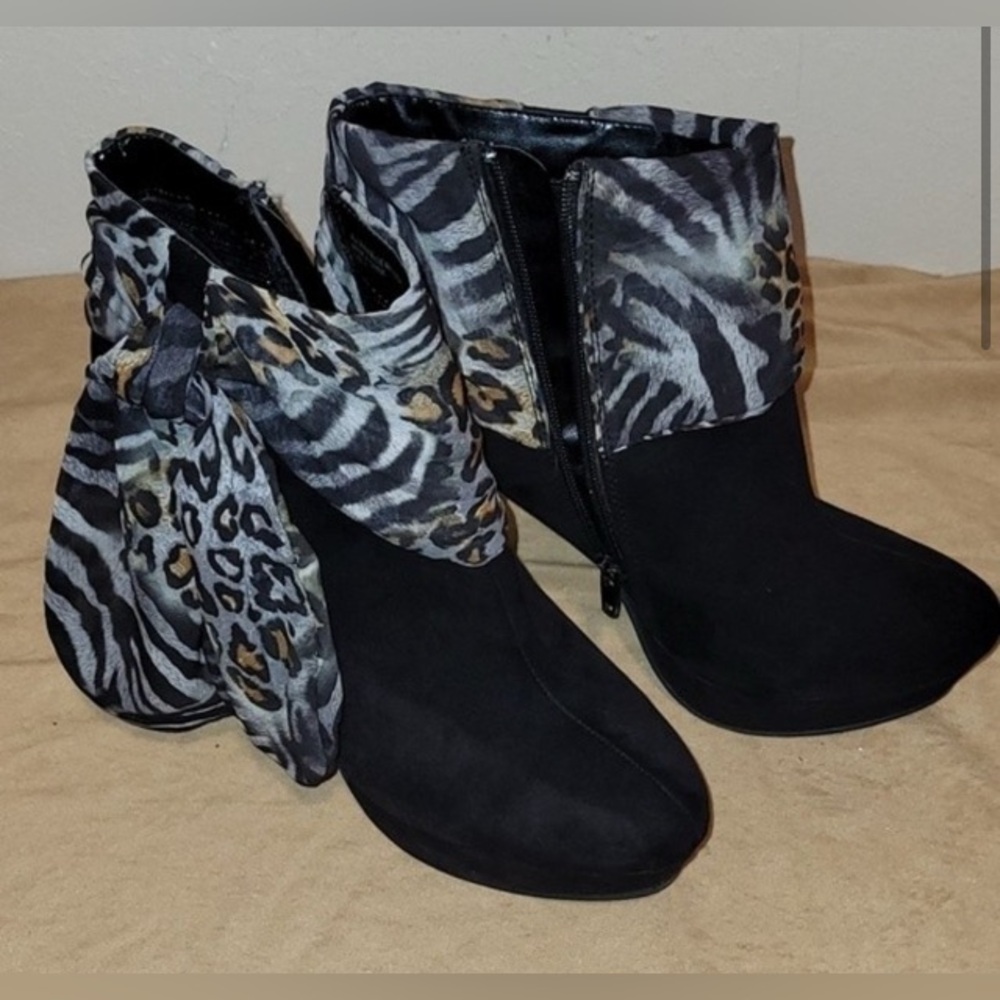 Wild Rose Animal Print Scarf Black Heeled Ankle Bootie Gilly
